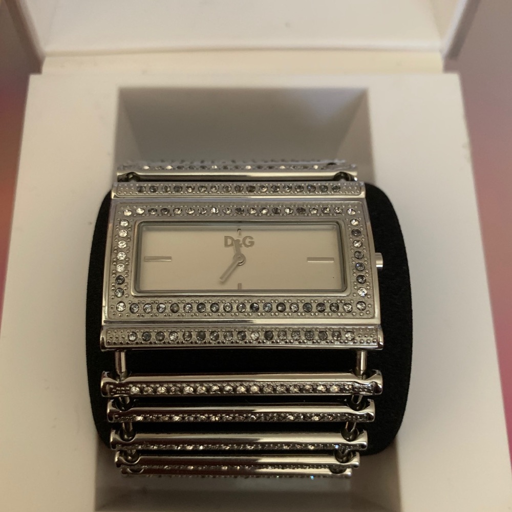D&G ladies bangle watch